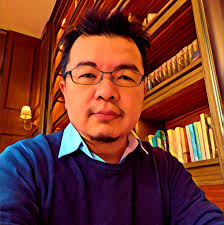 小百合的學醫隨筆- <百合英文教室> "Trick or treat" 是美國小孩在萬聖節要糖果說的台詞， Trick = 搗亂Treat =  請客兩個字在一起就是"不請客就搗亂" 有趣的是，