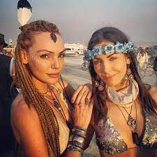 The Folks At Burning Man Have Some Incredibly Wise Thoughts On Life Government And Spirituality Htt Burning Man Hair Burning Man Costume Burning Man Fashion