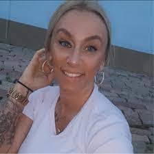 Amanda Derousse's Instagram, Twitter & Facebook