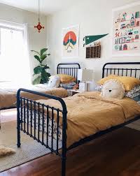 Just like any other room, your teen boy's room should have several comfortably organized areas: The Coolest Shared Rooms For Boys Petit Small