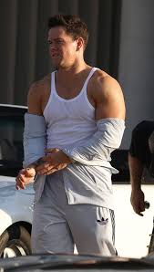 I Love Him I Really Do Mark Wahlberg Actor Mark Wahlberg Handsome Celebrities