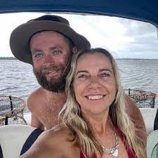 Heather Ronk's Instagram, Twitter & Facebook