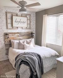 50 Cozy Rustic Farmhouse Bedroom Design Ideas Farmhouse Style Bedroom Decor Rustic Master Bedroom Farmhouse Style Bedrooms