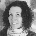 Vicky Dahl's Instagram, Twitter & Facebook