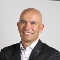 2 "Thomas Riedo" profiles