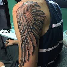 Tatouage aile d'ange femme : Tatouage Aile Une Expression De Spiritualite Et De Vision
