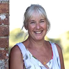 Bookouture re-sign contracts with historical authors Page, Petch and  Eastham