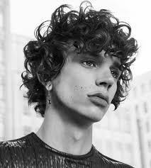 Let's admit, a man with a charming personality, chic style, and a striking mane of hair makes us weak in the knees. 77 Best Curly Hairstyles Haircuts For Men 2021 Trends