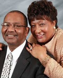 When I was 17 YEARS OLD, this beautiful woman & her husband invited me into  their lives! She & her husband LITERALLY became my “2nd parents” & their  children became my “siblings”!