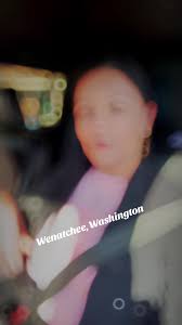 Aveces nos entretenemos recogiendo piedras y soltamos los diamantes🤷🏻‍♀️  #paseando #wenatchee #washington #mujeresqueinspiran #mujeresemprendedoras