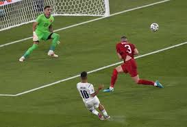 منتخب هولندا لكرة القدم هو ممثل هولندا الرسمي في رياضة كرة القدم، وتصنيفه العالمي 3 ، تأسس الاتحاد الهولندي لكرة القدم في العام 1889، وانضم إلى الفيفا في العام 1904. Ù…Ù†ØªØ®Ø¨ Ø¥ÙŠØ·Ø§Ù„ÙŠØ§ ÙŠØ³Ø¬Ù„ Ø£Ø±Ù‚Ø§Ù…Ø§ Ù‚ÙŠØ§Ø³ÙŠØ© Ø¨Ø§Ù„Ø¬Ù…Ù„Ø© Ø¨Ø¹Ø¯ Ø«Ù„Ø§Ø«ÙŠØ© ØªØ±ÙƒÙŠØ§ Ø¨Ù€ ÙŠÙˆØ±Ùˆ 2020 ÙŠÙˆÙ… Ù†ÙŠÙˆØ²