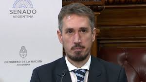 Congelaron dos cuentas bancarias usadas por los hijos mayores de Andy  Deutsch