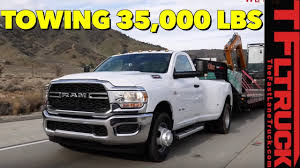 2019 Ram 3500 Hd Tows The Maximum Load With 1 000 Lb Ft Of Torque