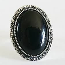 Ajouter cet article à ma liste coups de coeur. Grosse Bague Metal Argente Avec Pierre Emaille Noir Ovale Bijoux Fantaisie Bijoux Montres