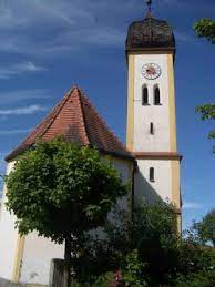 Da in dieser und einer späteren urkunde von 826 priester mit grundbesitz bzw. Kirchen Religion Gemeinde Vierkirchen