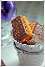 Biskut Oren Mama Cadbury Qasey Honey Bakes In 2019 Cadbury Biscuits Cookie Recipes Cookies