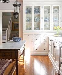 How do you decorate your kitchen? Elizabeth On Instagram Love This Sunny Kitchen I Don T Know The Source Pinterest Home Kitchens Kitchen Design Kitchen Inspirations