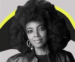 Ashley Epping's Instagram, Twitter & Facebook