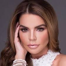 Tanya Robinson's Instagram, Twitter & Facebook