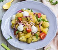 Salade de pommes de terre aux. Salade De Pomme De Terre Mozzarella Et Thon Plat Et Recette