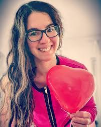 Clara Fermin's Instagram, Twitter & Facebook