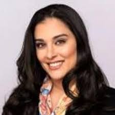 Lisa Mares's Instagram, Twitter & Facebook