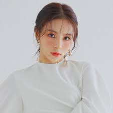 Find the latest tracks, albums, and images from elkie (clc). Elkie Clc Photos 3 Of 9 Last Fm