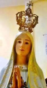 È una splendida domenica mattina, lucia dos santos (10 anni) e i cugini francesco e giacinta marto (9 e 7 anni), dopo aver partecipato alla messa nella parrocchia di fatima. Fatima Ho Visto La Madonna