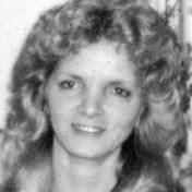 Betty Sarchet's Instagram, Twitter & Facebook