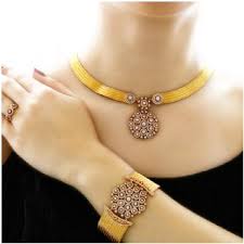 Pin By Gowthami Nitesh On Jewellery Gold Necklace Designs Gold Jewelry Simple Gold Pendant Jewelry