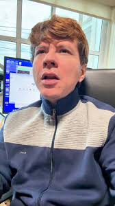 Espero no caerles gordo por pensar así, pero bueno... 🙂