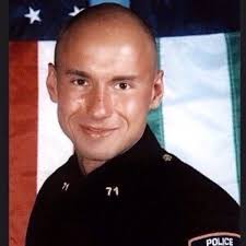 In the NYPD, when we say #neverforget, it is a solemn vow. Fourteen yrs  ago, 23-year-old Det. Russel Timoshenko was shot and killed in Brooklyn.  Though he is gone, his legacy is