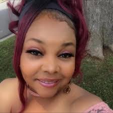 Angel Yeager's Instagram, Twitter & Facebook