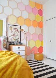 Sechseck Wandmuster Ideen Fur Eine Tolle Wandgestaltung Mit Bildern Madchenzimmer Dekoration Raumdekoration Selbstgemachte Zimmerdeko