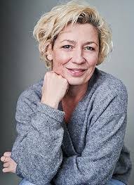 Shirley Dixon's Instagram, Twitter & Facebook