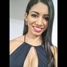 Janaina Souza's Instagram, Twitter & Facebook