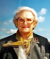 I lived @ 2105 Burroughs St. and went to Montgomery then Kearny. Crandall  Apts were below the alley behind my house. David and Neil Williams lived a  couple buildings up the street.