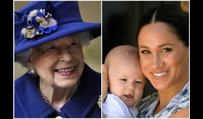 Ni juguetes ni ropa! El regalo que la reina Isabel le hizo a Archie para  Navidad