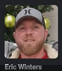 Mariah Winters's Instagram, Twitter & Facebook