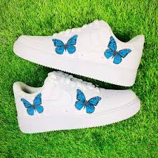 Pin By Stefania Tsournakaki On Shoes In 2020 Nike Shoes Air Force White Nike Shoes Nike