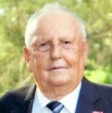 Karen Becnel's Instagram, Twitter & Facebook