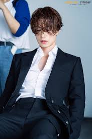He is an actor, known for sseulsseulhago chalranhashin: Lee Dongwook For Dazed Korea Magazine October Issue Behind The Scene Part2 Kpopmap