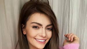 Sve ljubavi Elle Dvornik: Bivši su je tukli i varali, Charles Pearce se  činio kao onaj pravi, ali...