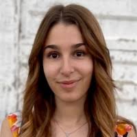 8000+ profili “Angela