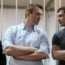Aleksiej nawalny pozostanie w areszcie. Alexej Nawalny Kreml Nimmt Bruder Oleg In Sippenhaft Der Spiegel