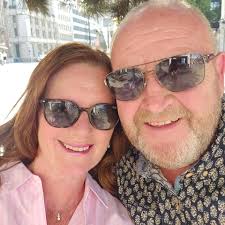 Ever since I was knee high to SCOTT GLYNNE'S WEEDGIE BUDGIE my grandad Bert  Cunningham has been taking me to foresters park tae watch the juniors. Oor  routine of walking doon the