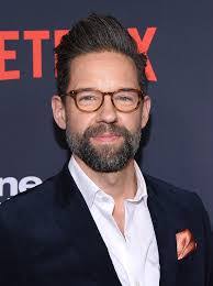 Edward Grinnell's Instagram, Twitter & Facebook