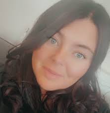 The Arsenal midfielder, Declan Rice, is a true gentleman with his wife, and  he defended her when haters bullied her about her weight.