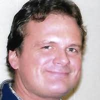 Robin Brubaker's Instagram, Twitter & Facebook