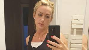 Born molnár anikó on 18th september, 1975 in szentendre, hungary, she is famous for való világ 2003 (trash reality show). Molnar Aniko Tul Van A Muteten 24 Hu